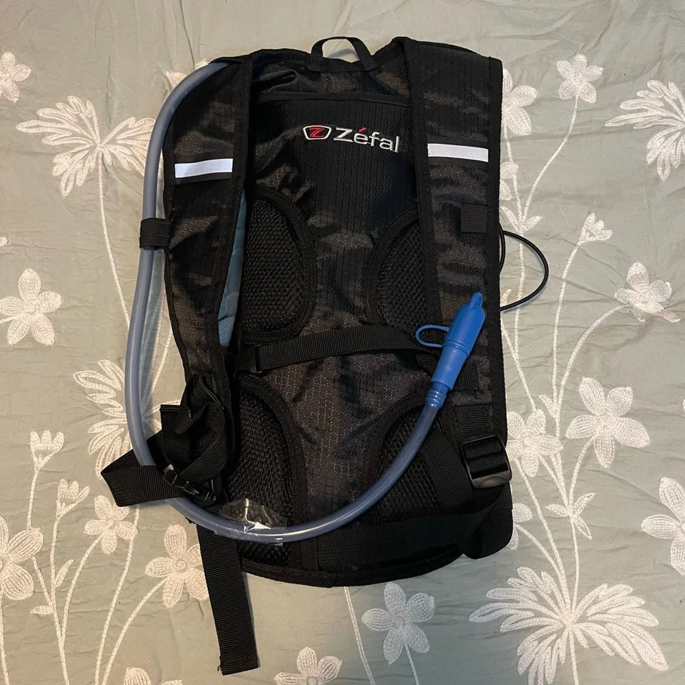 Zefal Hydro 1.5L Hydration Pack #5718 NWOT Outdoor Cycling Running Hiking